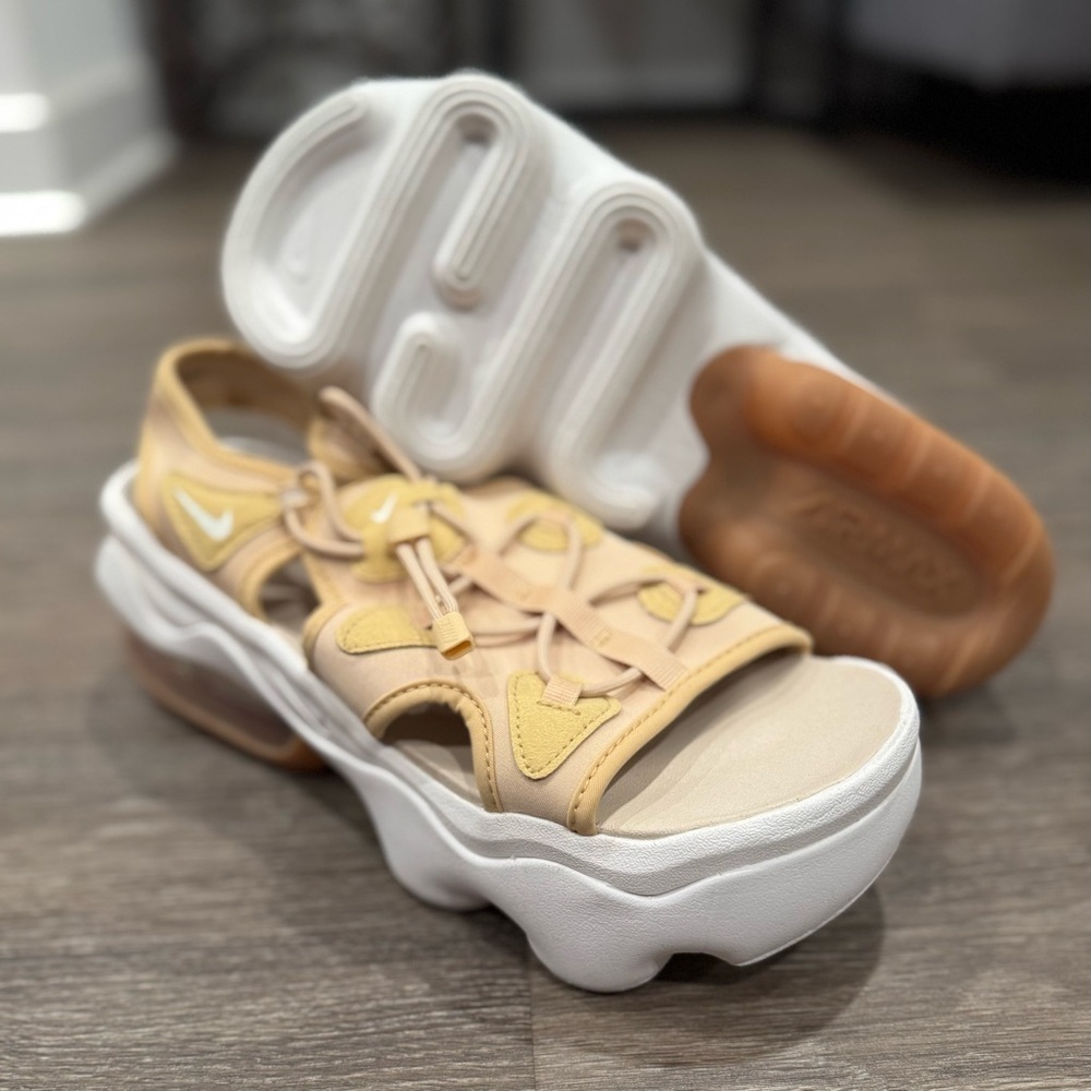 Nike WMNS AIR MAX KOKO SANDAL NA sz 11 - Picture 4 of 6